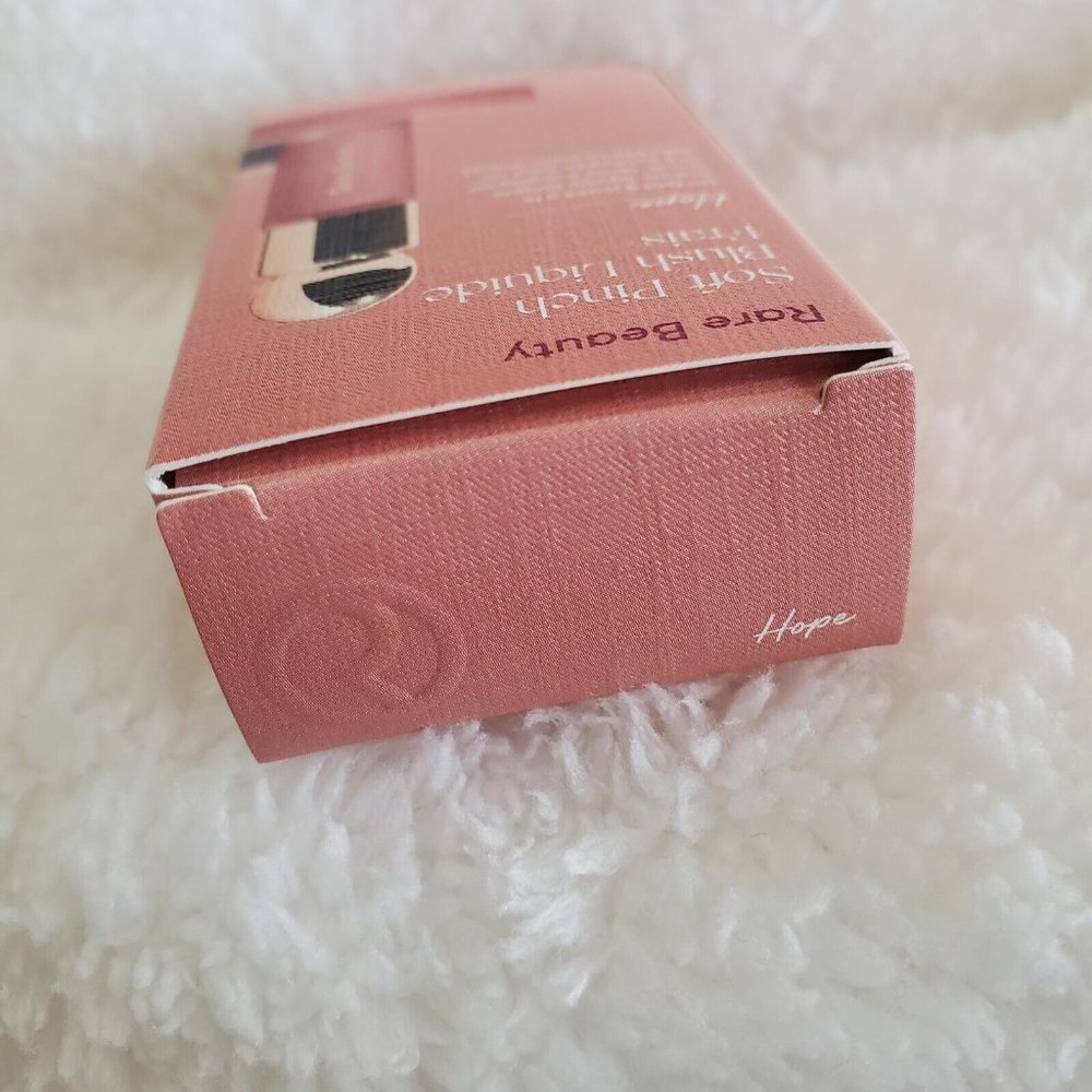 Rare Beauty By Selena Gomez Soft Pinch Liquid Blush Mini in Hope NEW - Picture 4 of 13